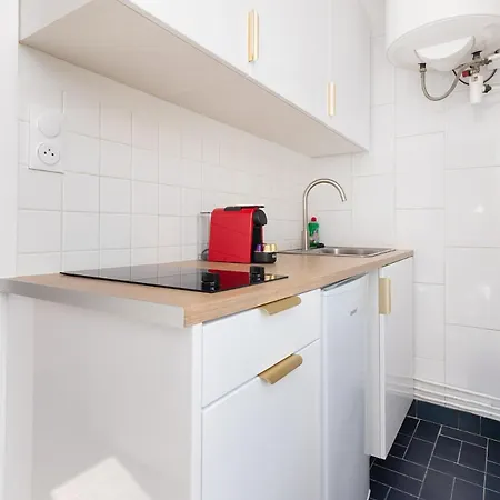 4p Paris Elegant In Montparnasse Percy Clamart
